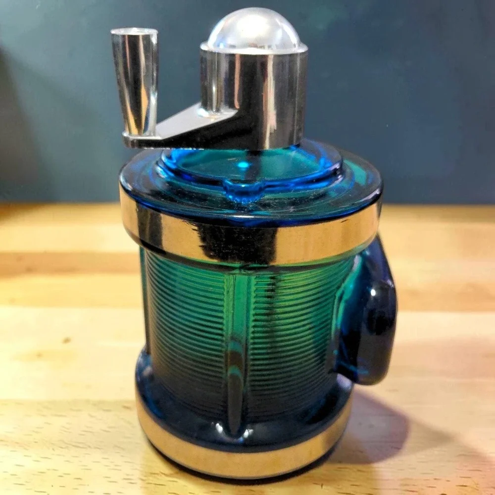 VTG Avon Angler Windjammer After Shave Fishing Reel Bottle Boxed Full 5oz 70s